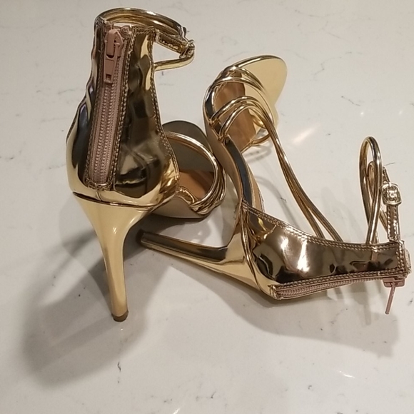 Steve Madden Fico Metallic Heels - Picture 3 of 4